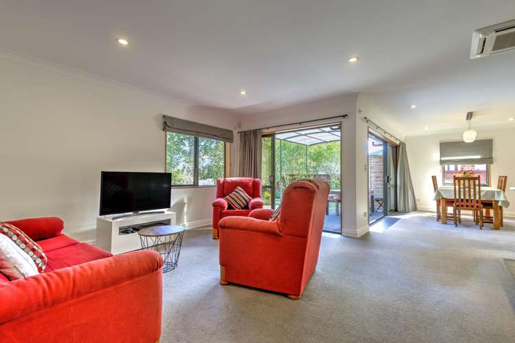 9 Montrose Crescent Huntington_24