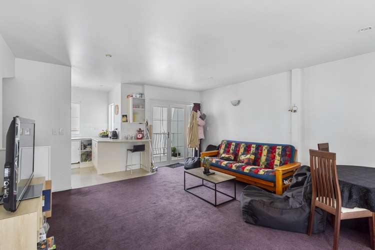 9/142 Ghuznee Street Te Aro_1