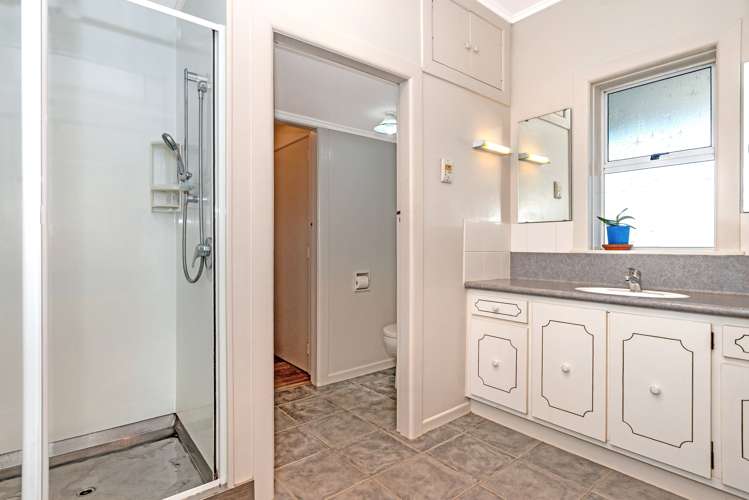 100 Awapuni Road Awapuni_12