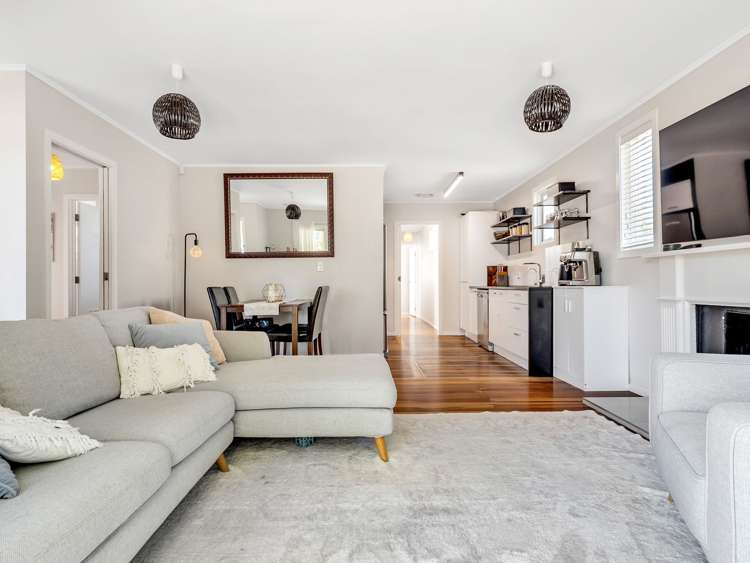 90 Glendale Road Glen Eden_12