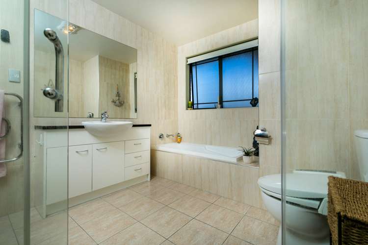 33 Sapperton Drive Henderson_14