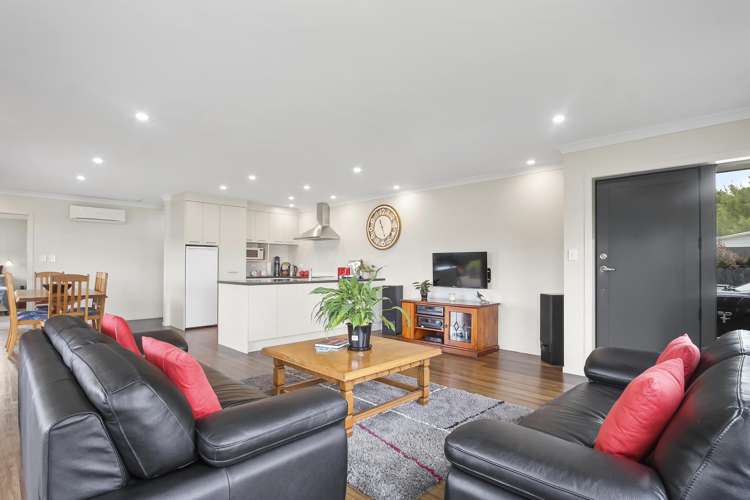 7 Vela Place Clarks Beach_8