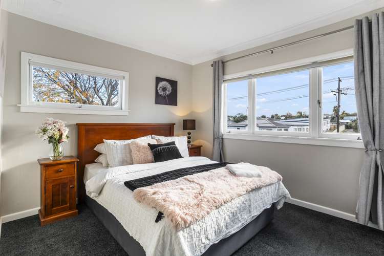 1/84 Barrack Road Mount Wellington_11