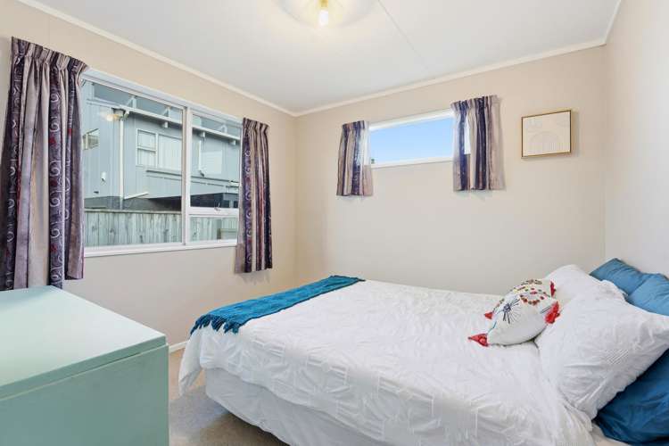 83 Devon Road Springvale_14