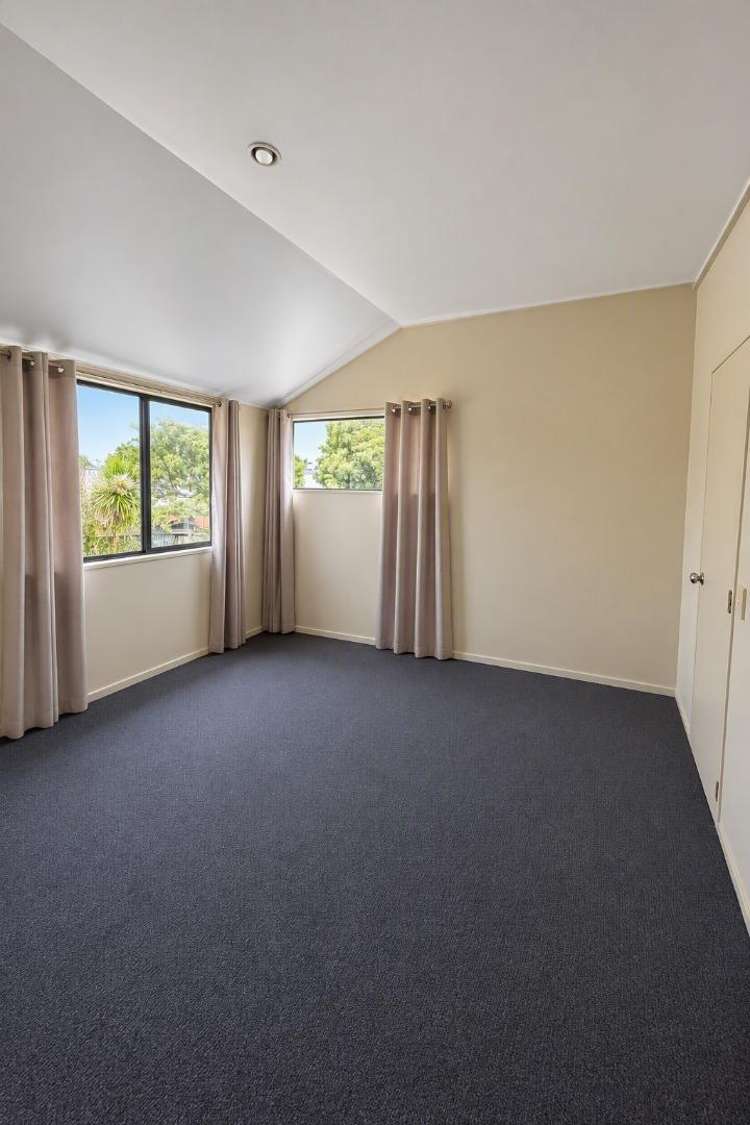 34 Nottingham Drive 1074_5