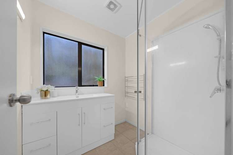 2/30 Abbotts Way Remuera_18