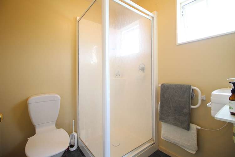 2 Fir Close Alexandra_13