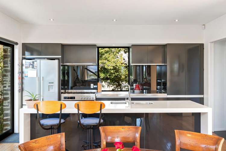 8 Bretby Court Jacks Point_22