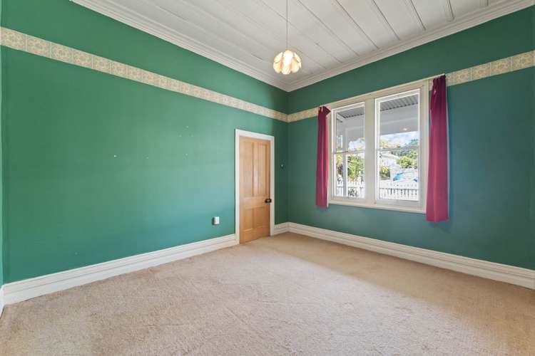 17 Seccombes Road Epsom_12