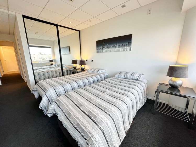 2/1 Wakefield Av Sumner_14