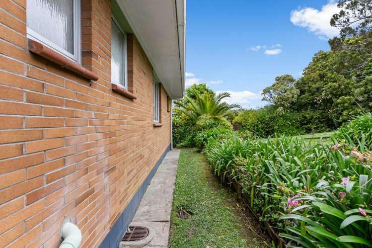 74 Advene Road Cockle Bay_28