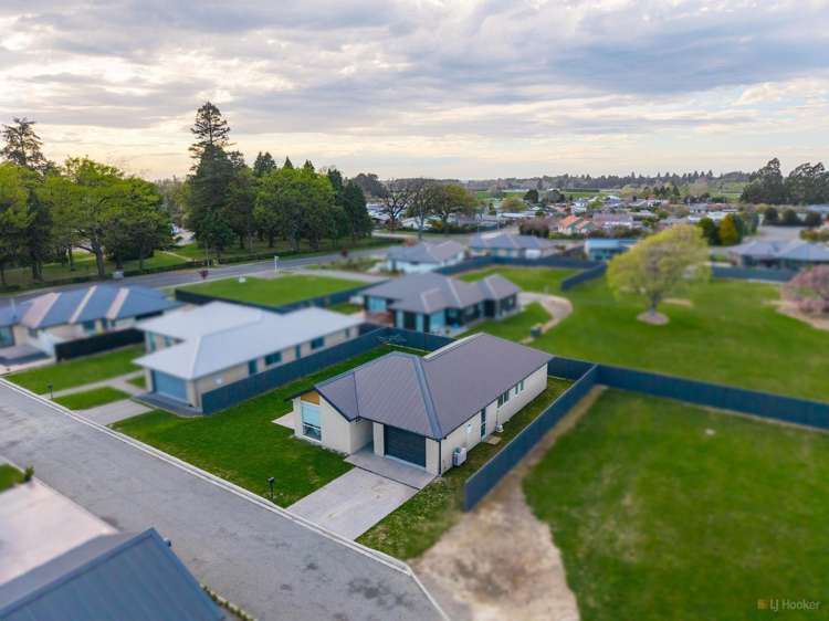 3 Strawberry Lane Waimate_33