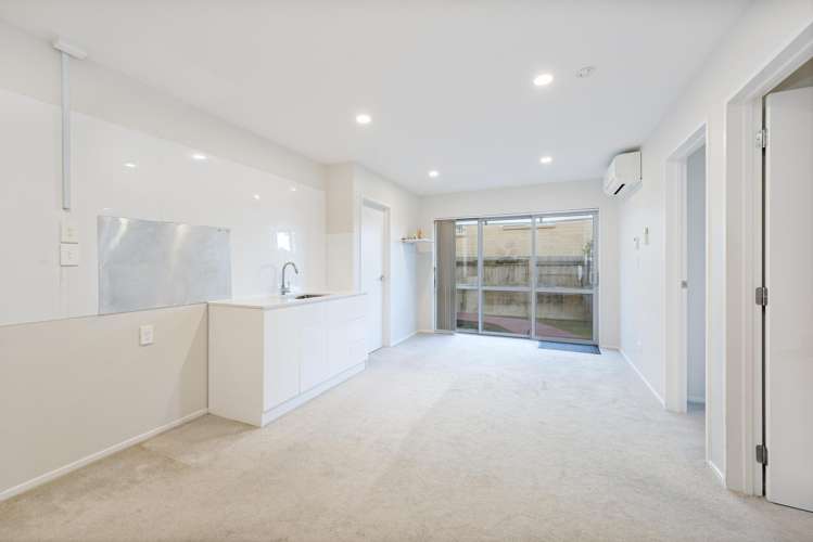 64 Cirrus Way Ranui_14