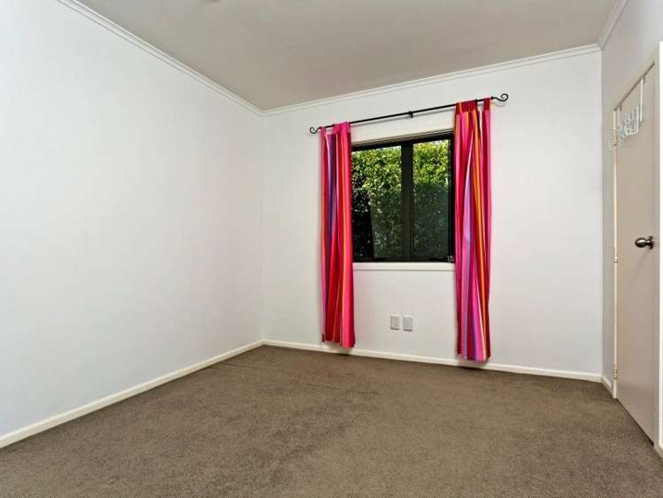 1 Ellice Road Totara Vale_9