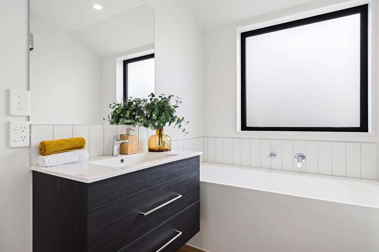 8 Edgar Way Rolleston_10