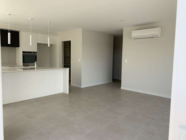 45 Saint Pauls Drive Brookfield_11