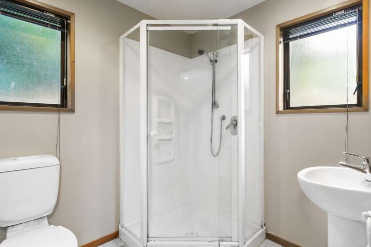 10 Calvert Place Shiel Hill_11