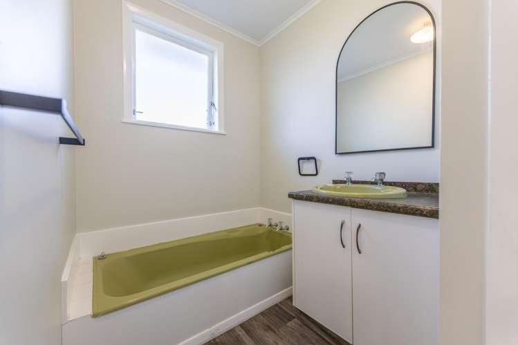 35 Aspiring Avenue Milson_12