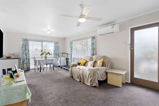 1/128 Bruce Mclaren Road Henderson_3