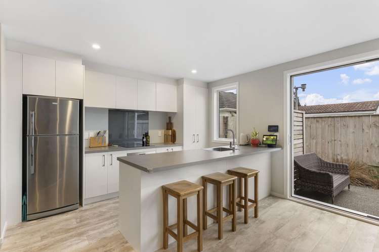 6/41 Main Road Wainuiomata_6