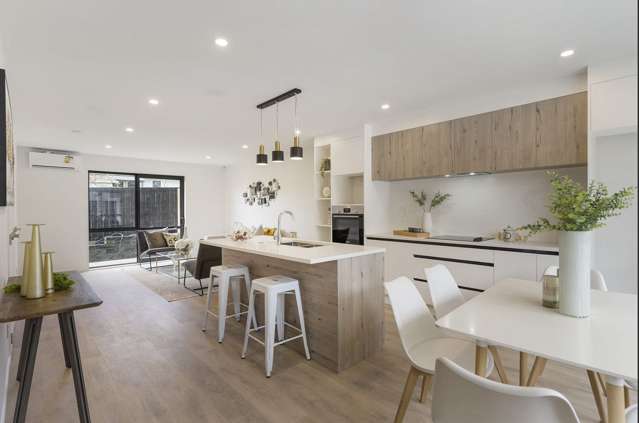 90C Sylvan Crescent Te Atatu South_4