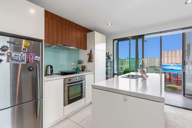 231/6 Dockside Lane Auckland Central_5