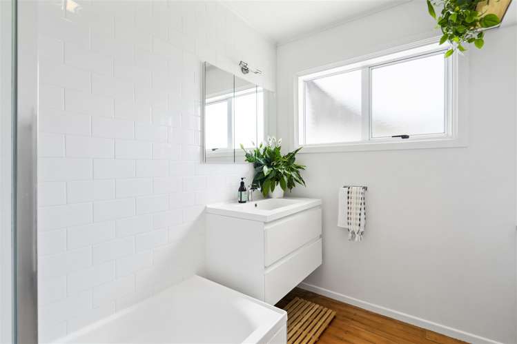 11a Sandspit Road Cockle Bay_14