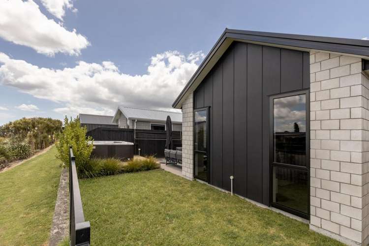 21 Tangaroa Place Poike_13