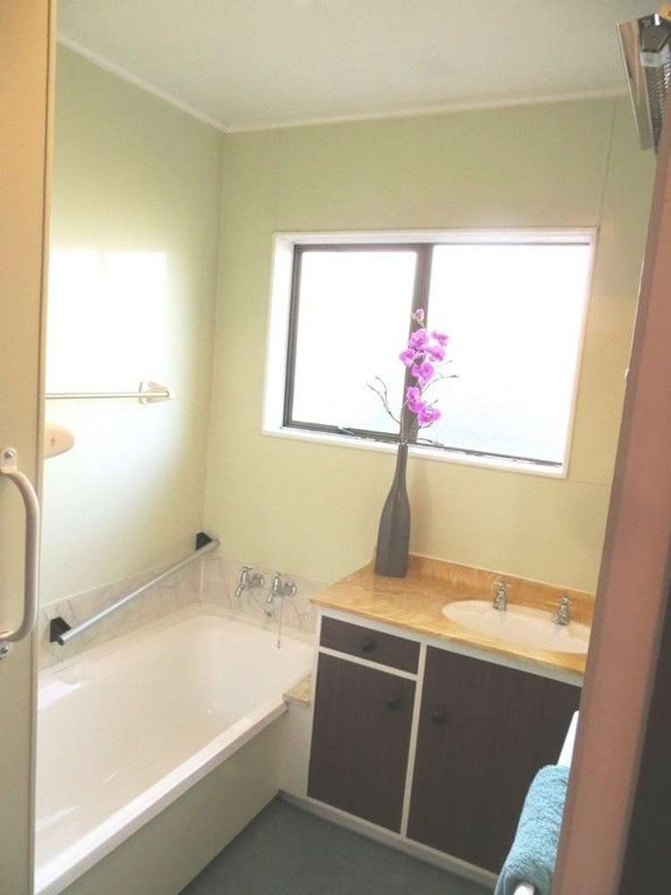 2/1 Alyson Place Stoke_10