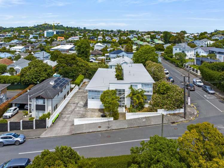 67 St Vincent Avenue Remuera_7