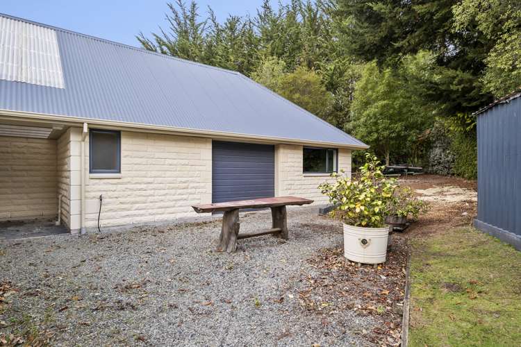 42 Cemetery Road East Taieri_21