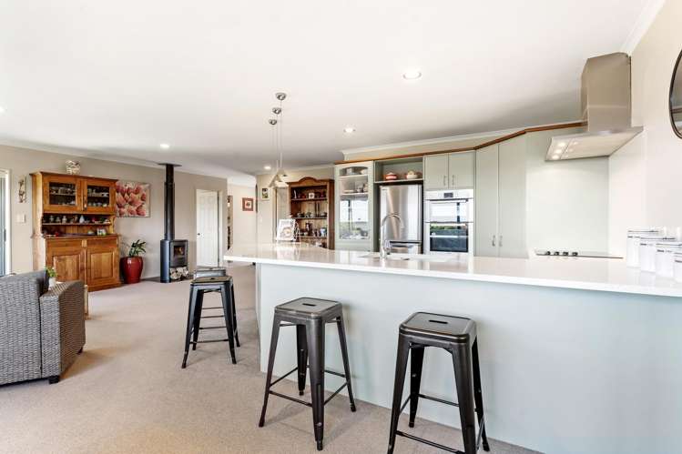 89 Athol Place Algies Bay_12