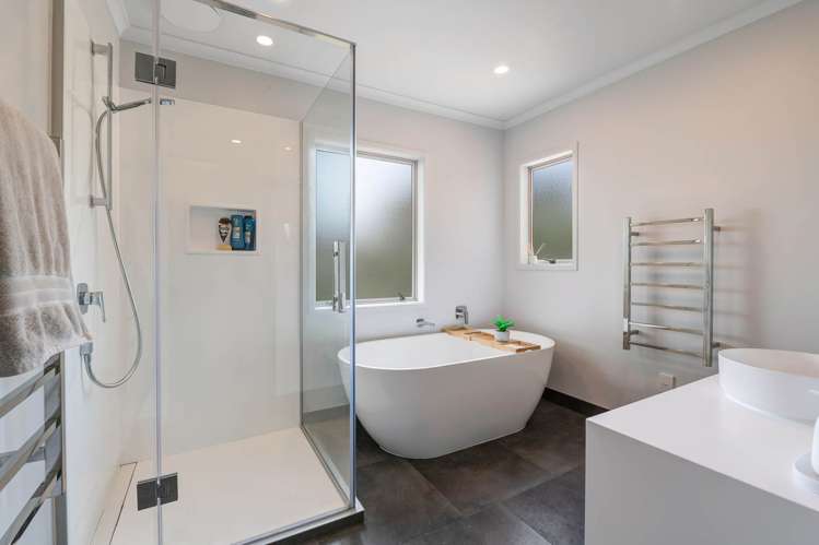 4 Totara Views Drive Red Beach_16