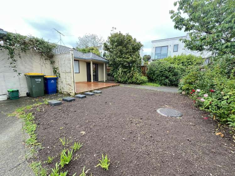 17A Bond Crescent Forrest Hill_16