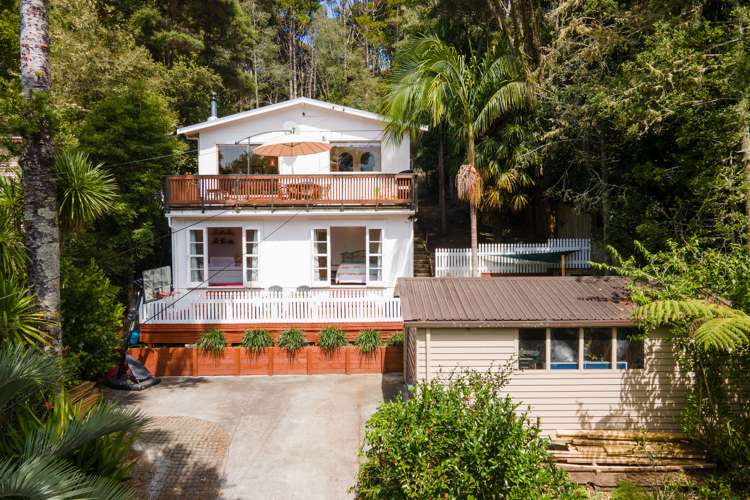 165 Laingholm Drive Laingholm_20