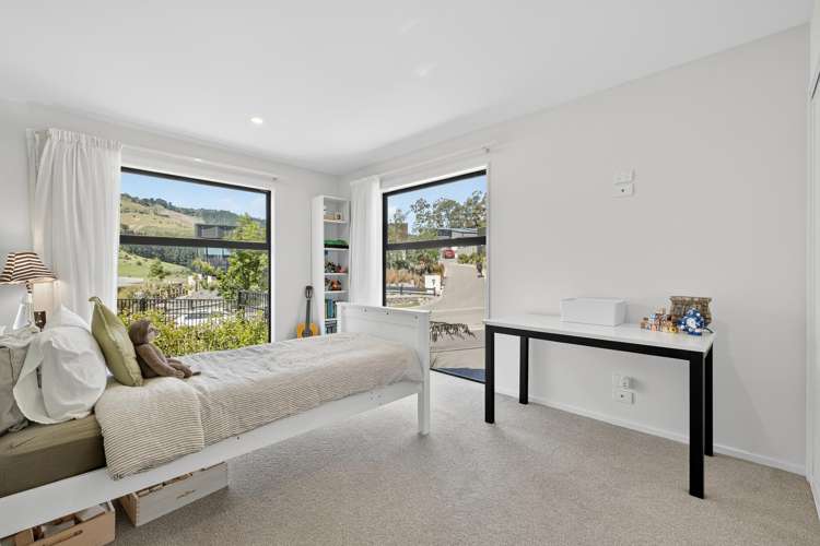 6 Round Hill Rise Cracroft_17