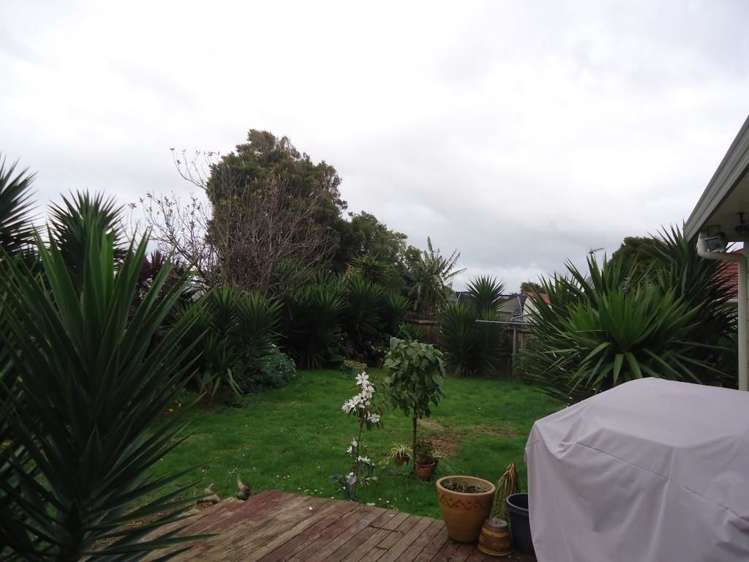 22 Dungarvon Place Clendon Park_8