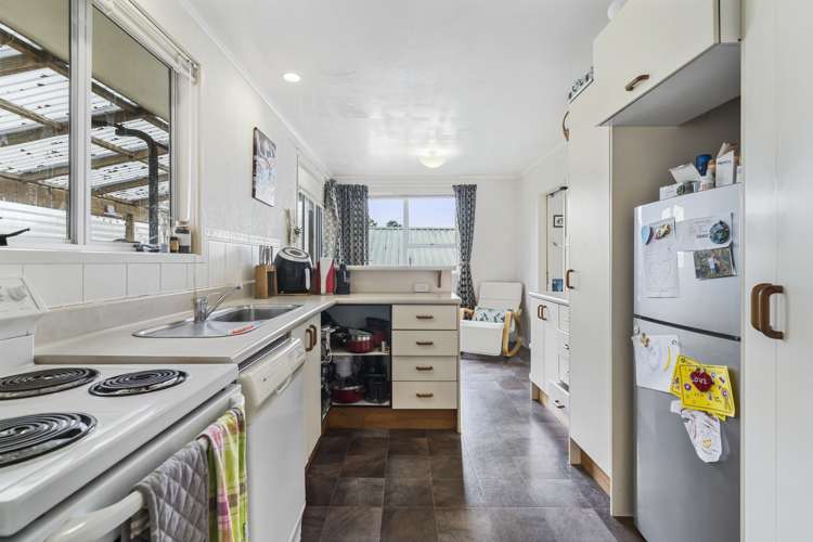 17 Roick Parade Glen Eden_17