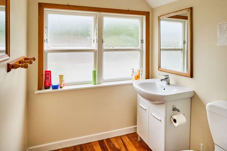 24 Redwood Avenue Tawa_12