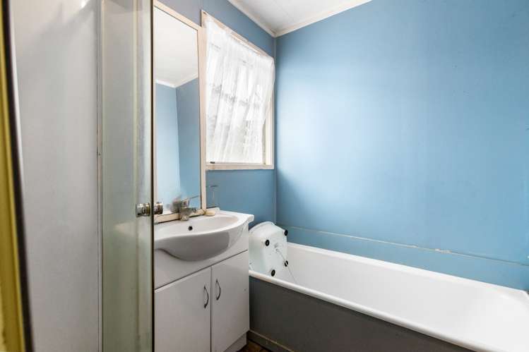 440 Roscommon Road Clendon Park_9