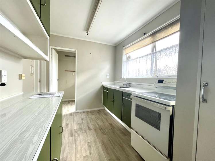 6/77 West Coast Road Glen Eden_1