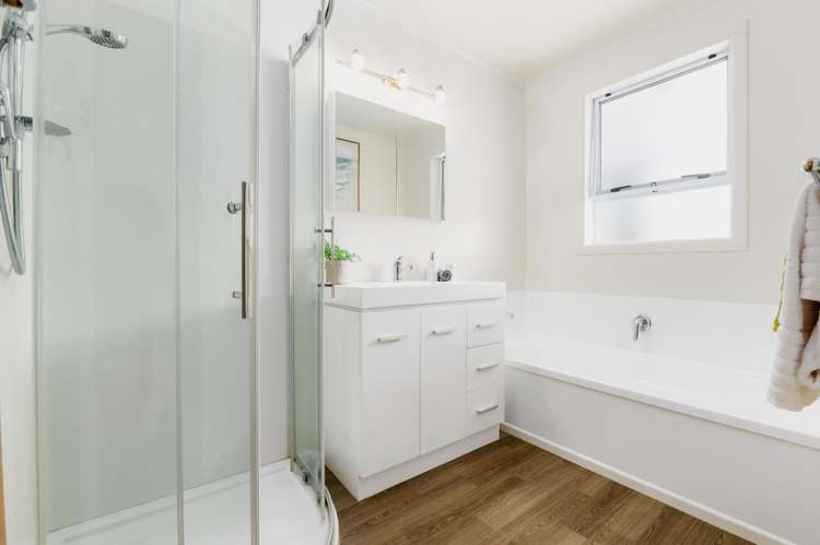 56 Acacia Crescent Glenview_12