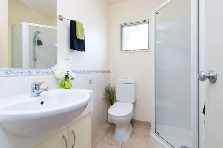 3/57 Gladstone Road Northcote_7