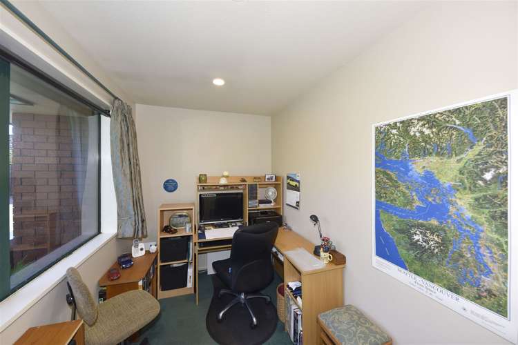 7 Netherby Lane Shirley_14