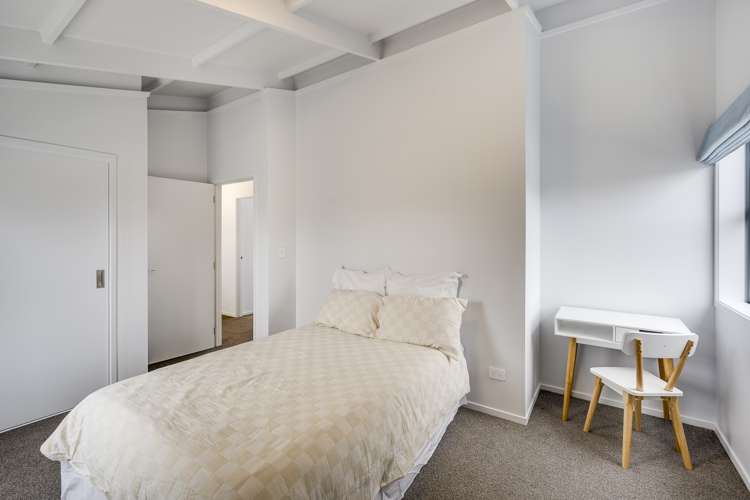 1012 Willowpark Road North Mayfair_15