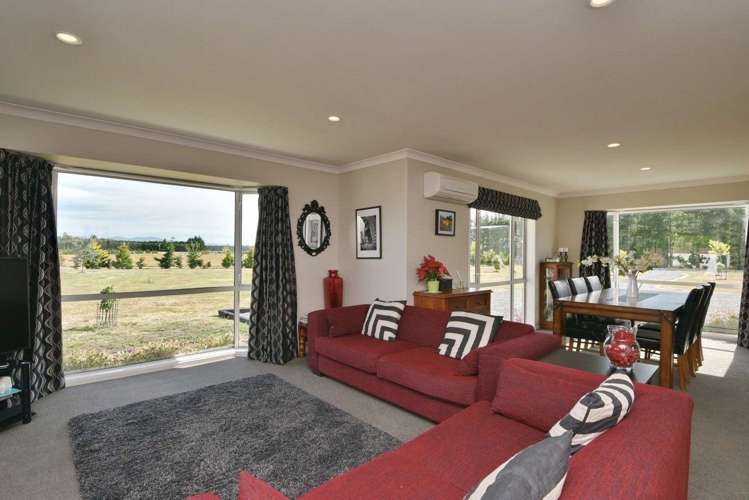 367 Isaac Road West Eyreton_2