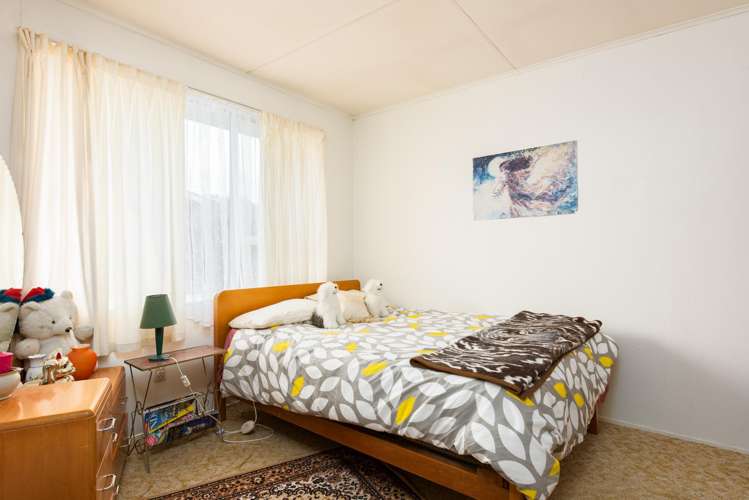 2/132 Charles Street Blenheim Central_7