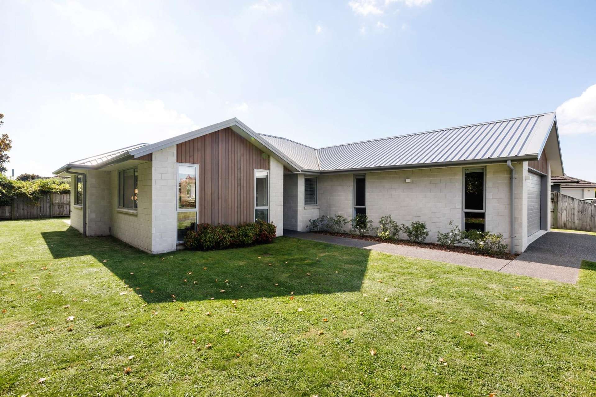 1 Homestead Lane 11373_0