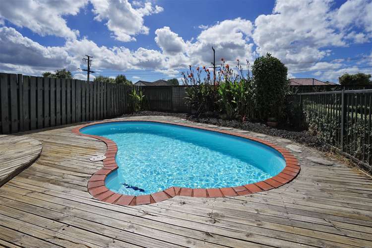 72 Enderley Avenue Enderley_17