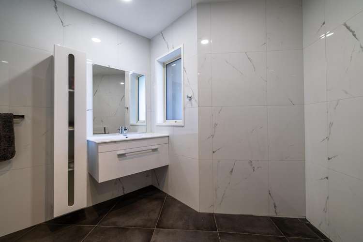 3783 Cambridge Road Cambridge_12